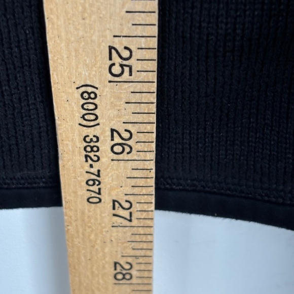 Patagonia Black Lightweight Jacket - Picture 6 of 9